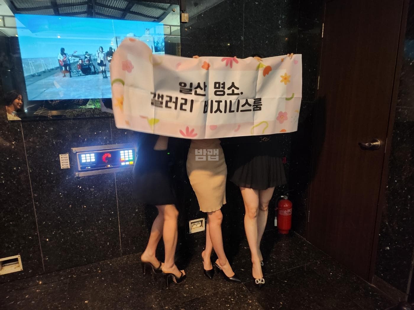 경기 고양 주엽동 갤러리 깨끗한 내부 및 시설 전경 (2)