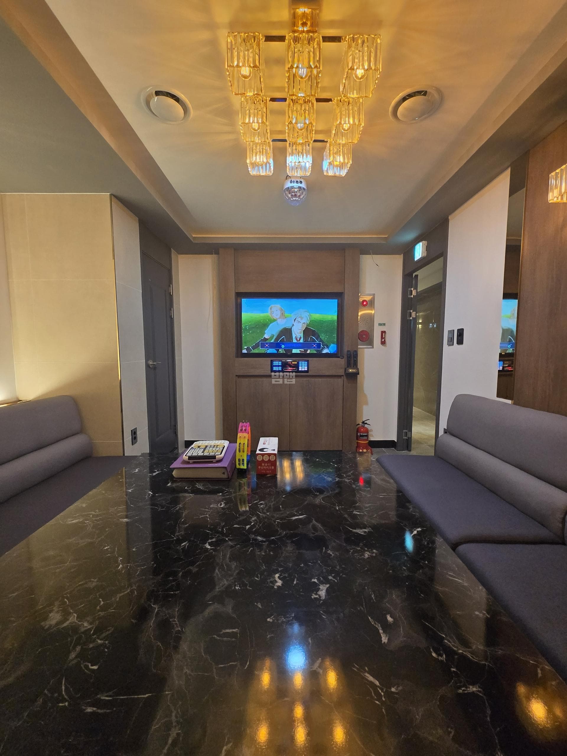 제주 서귀포 서귀동 브이아이피 깨끗한 내부 및 시설 전경 (1)