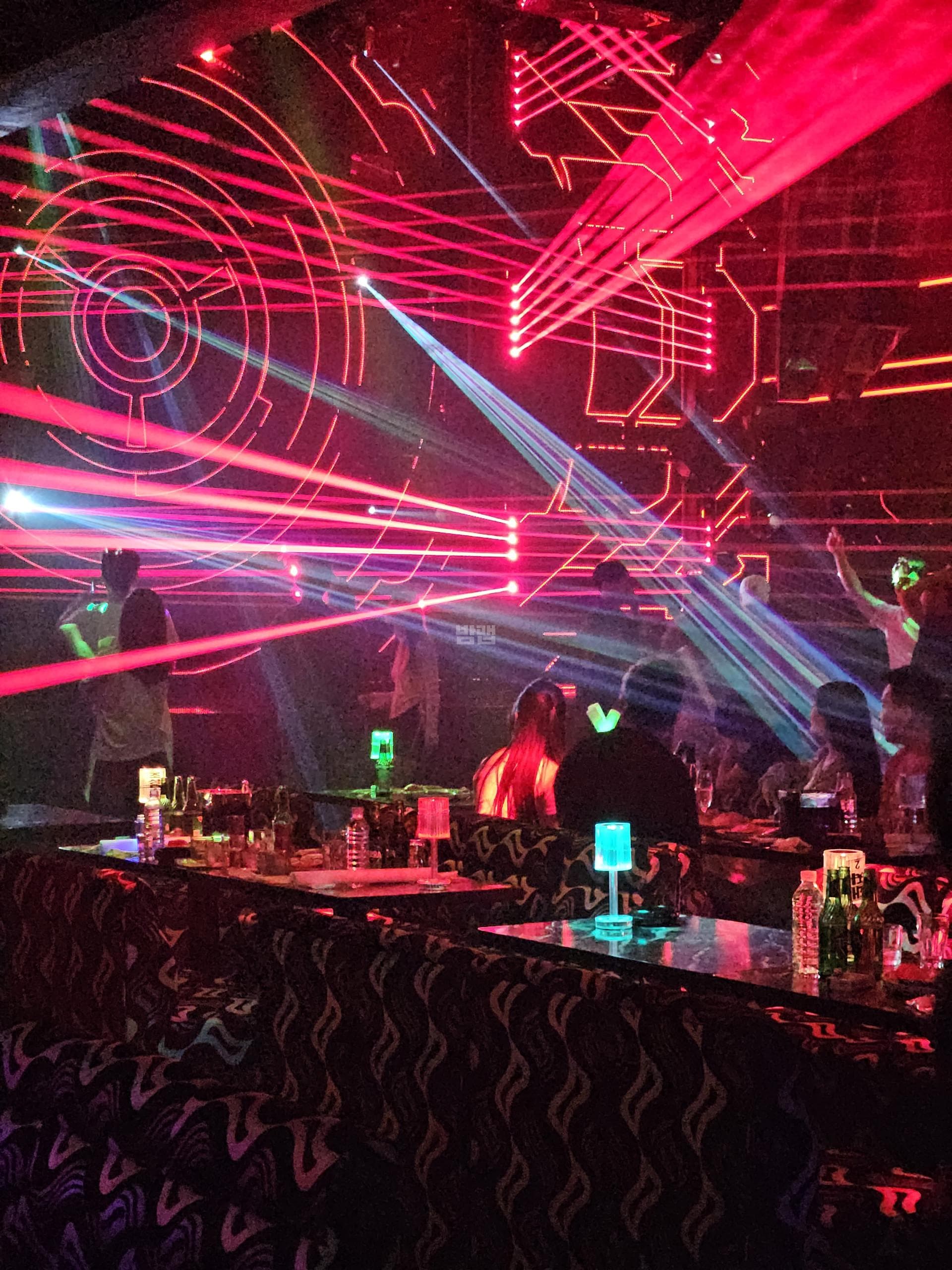 제주 제주 연동 엠파이어나이트 깨끗한 내부 및 시설 전경 (8)