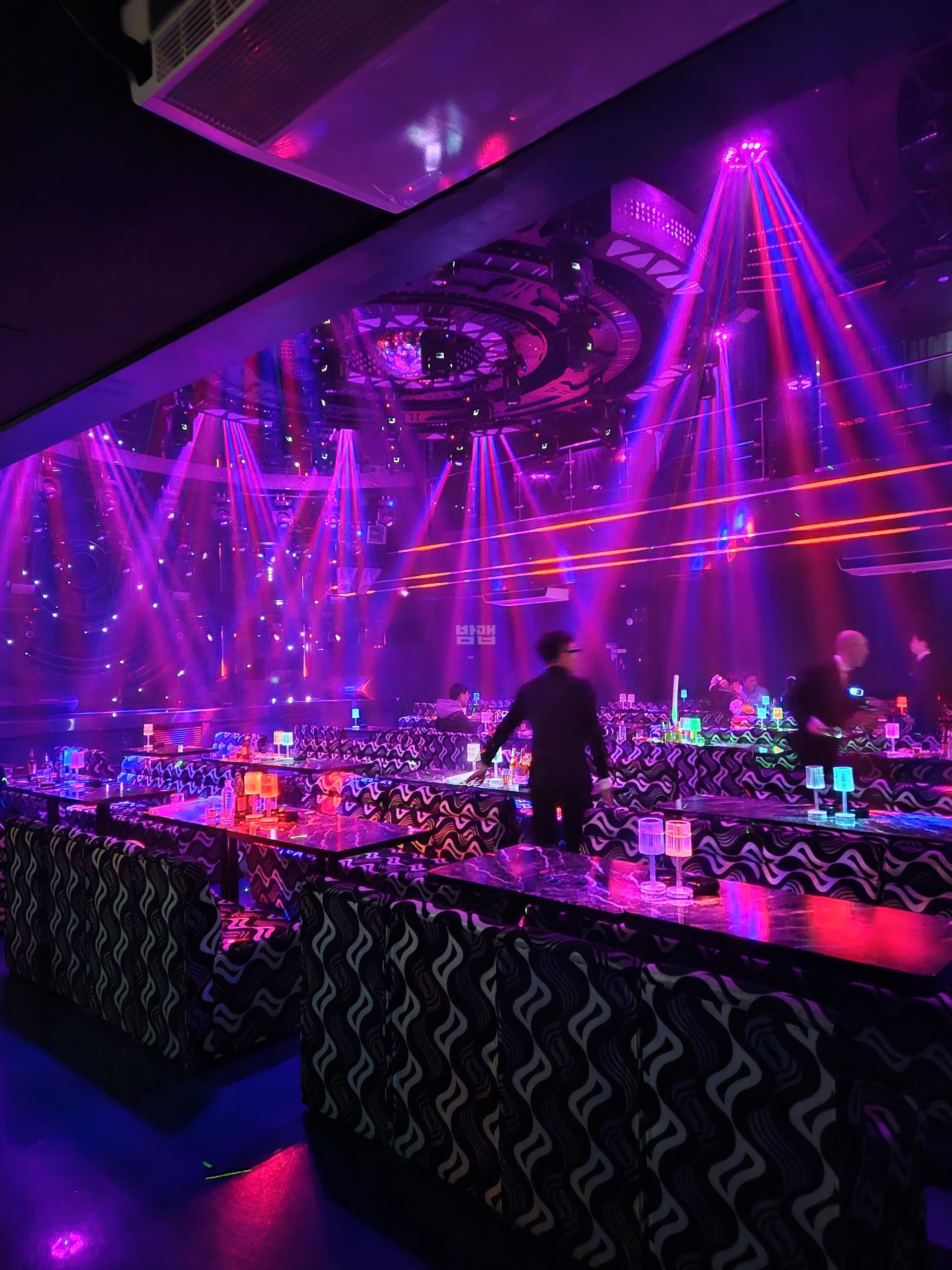 제주 제주 연동 엠파이어나이트 깨끗한 내부 및 시설 전경 (10)