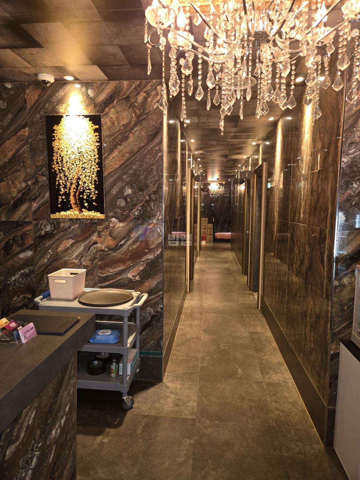 경기 수원 금곡동 궁1층노래빠 깨끗한 내부 및 시설 전경 (2)