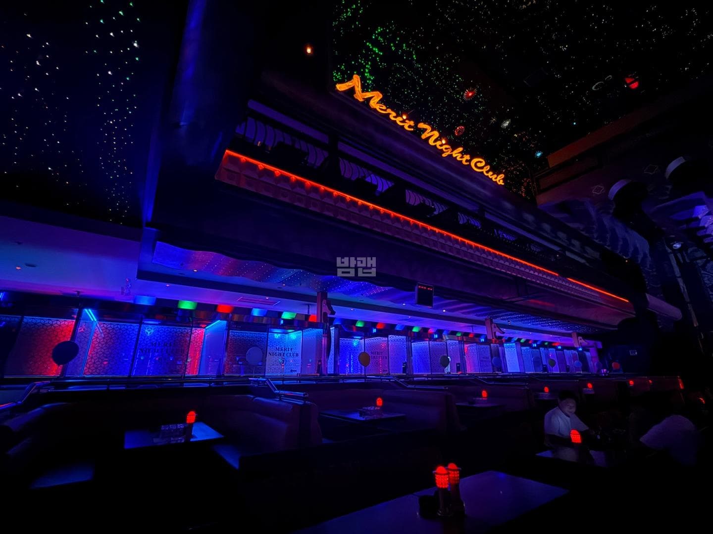 경기 부천 상동 메리트나이트크럽 깨끗한 내부 및 시설 전경 (1)