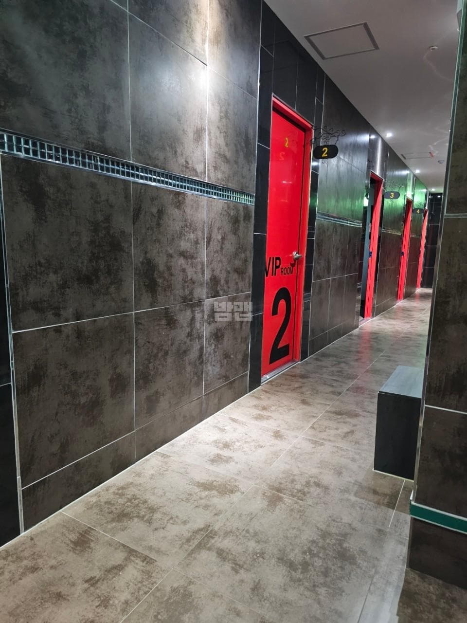 경기 수원 금곡동 파티노래빠 깨끗한 내부 및 시설 전경 (2)