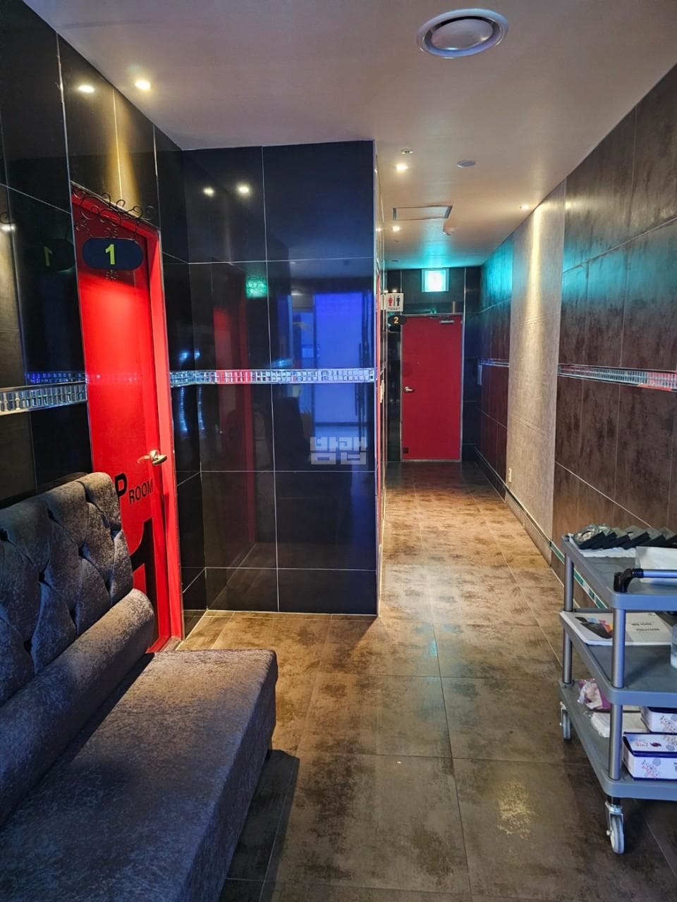 경기 수원 금곡동 파티노래빠 깨끗한 내부 및 시설 전경 (1)