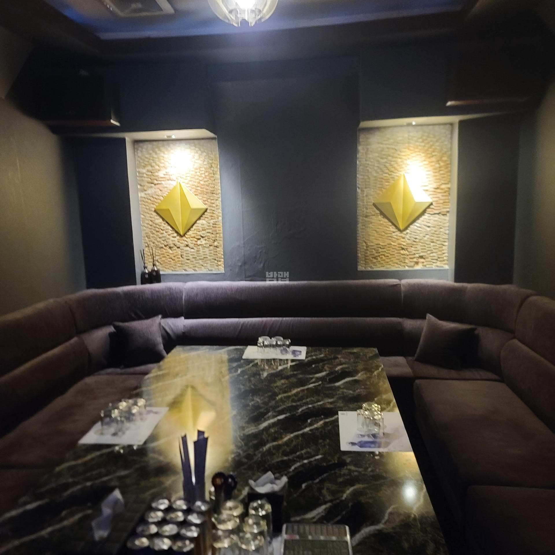 광주 서구 치평동 로그인(Login) 깨끗한 내부 및 시설 전경 (1)