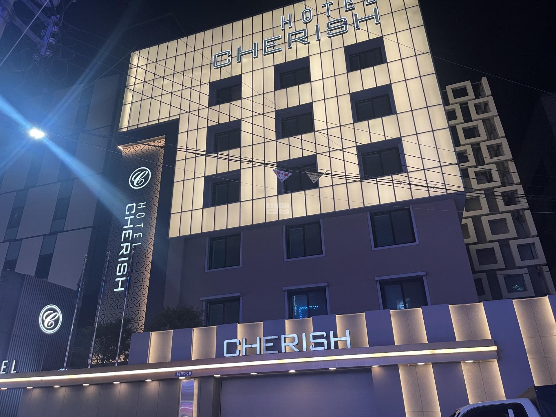 대구 수성 황금동 투데이 깨끗한 내부 및 시설 전경 (1)