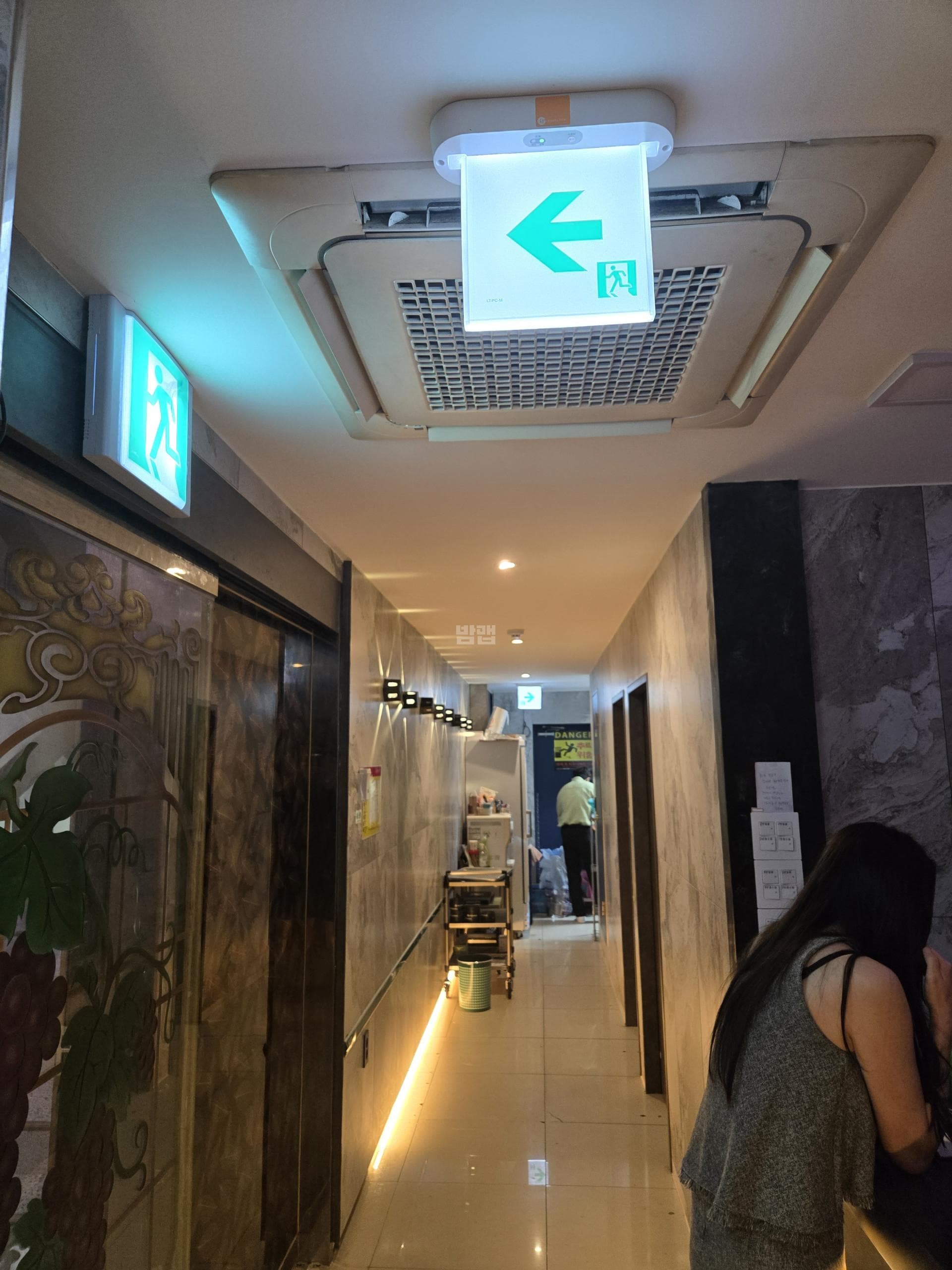 서울 관악 신림동 잠자리 깨끗한 내부 및 시설 전경 (1)