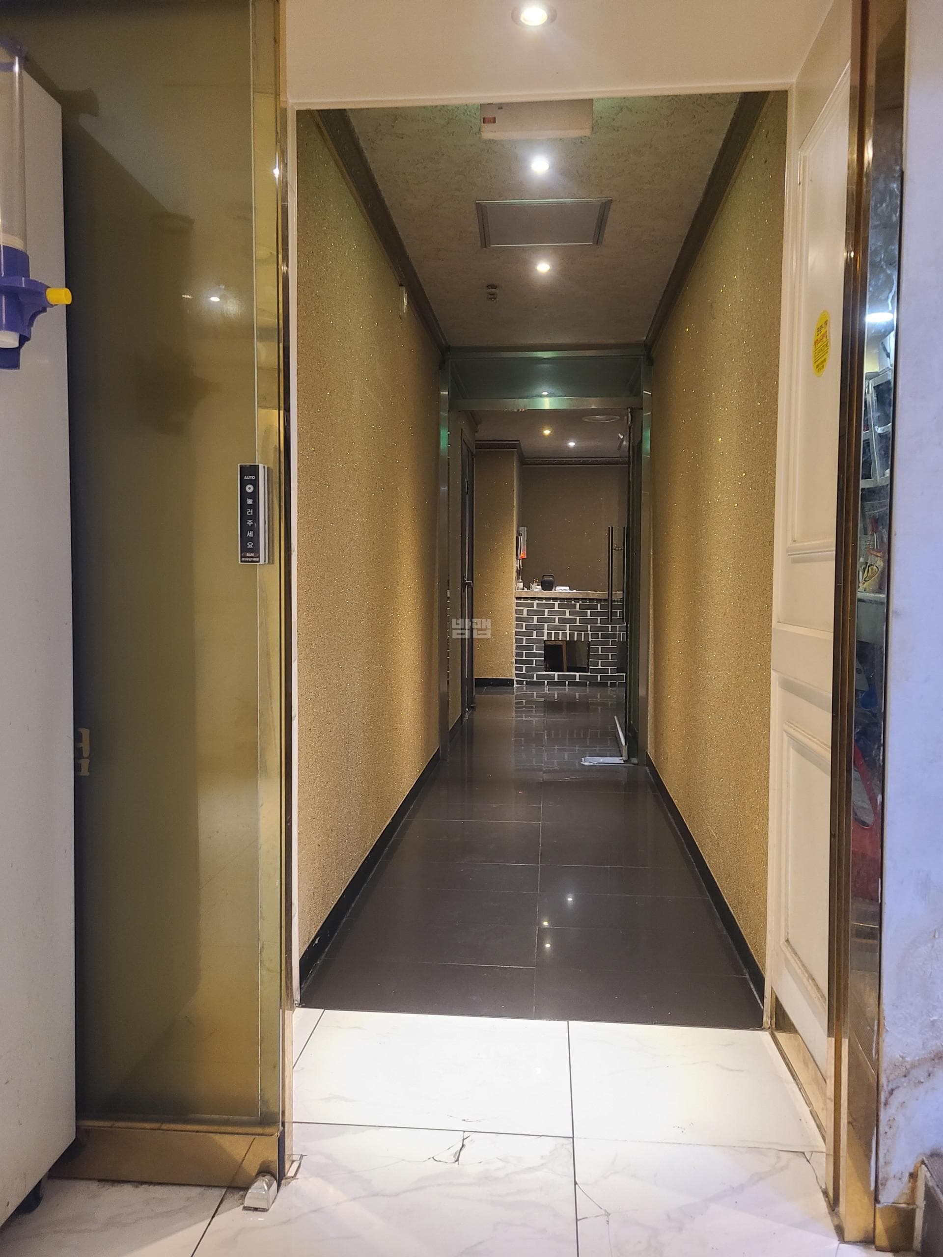 경기 안양 관양동 킹노래주점 김선빈 실장 대표 이미지