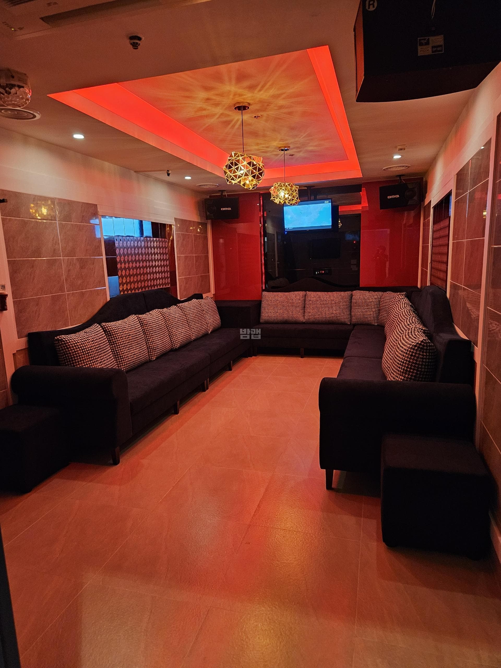 경남 창원 용원동 물노래방 박지호 실장 대표 이미지