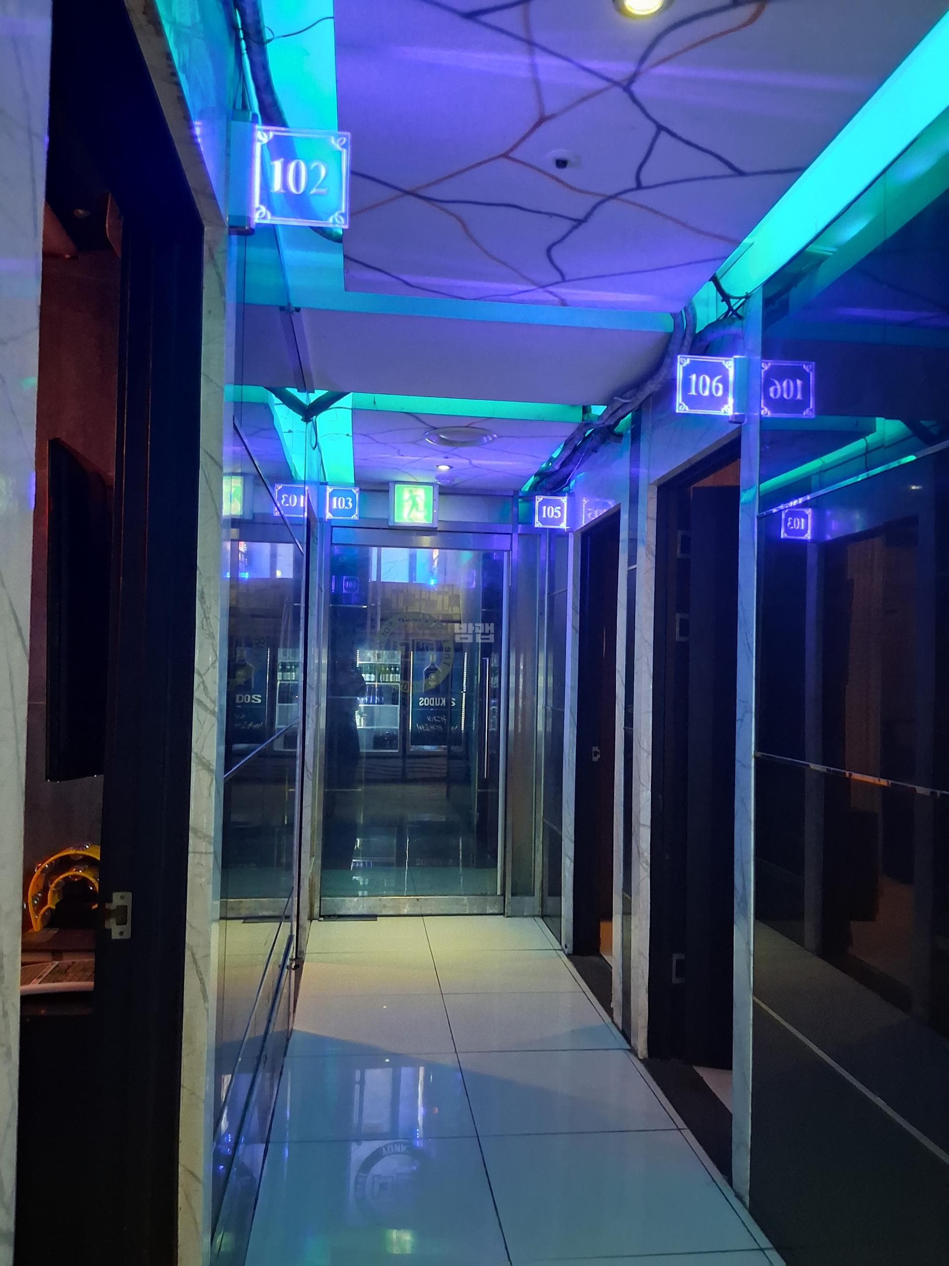 서울 관악 신림동 캔디노래빠 깨끗한 내부 및 시설 전경 (2)