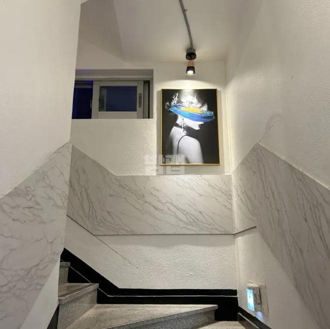 광주 북구 유동 술마시는첫번째노래홀 깨끗한 내부 및 시설 전경 (5)