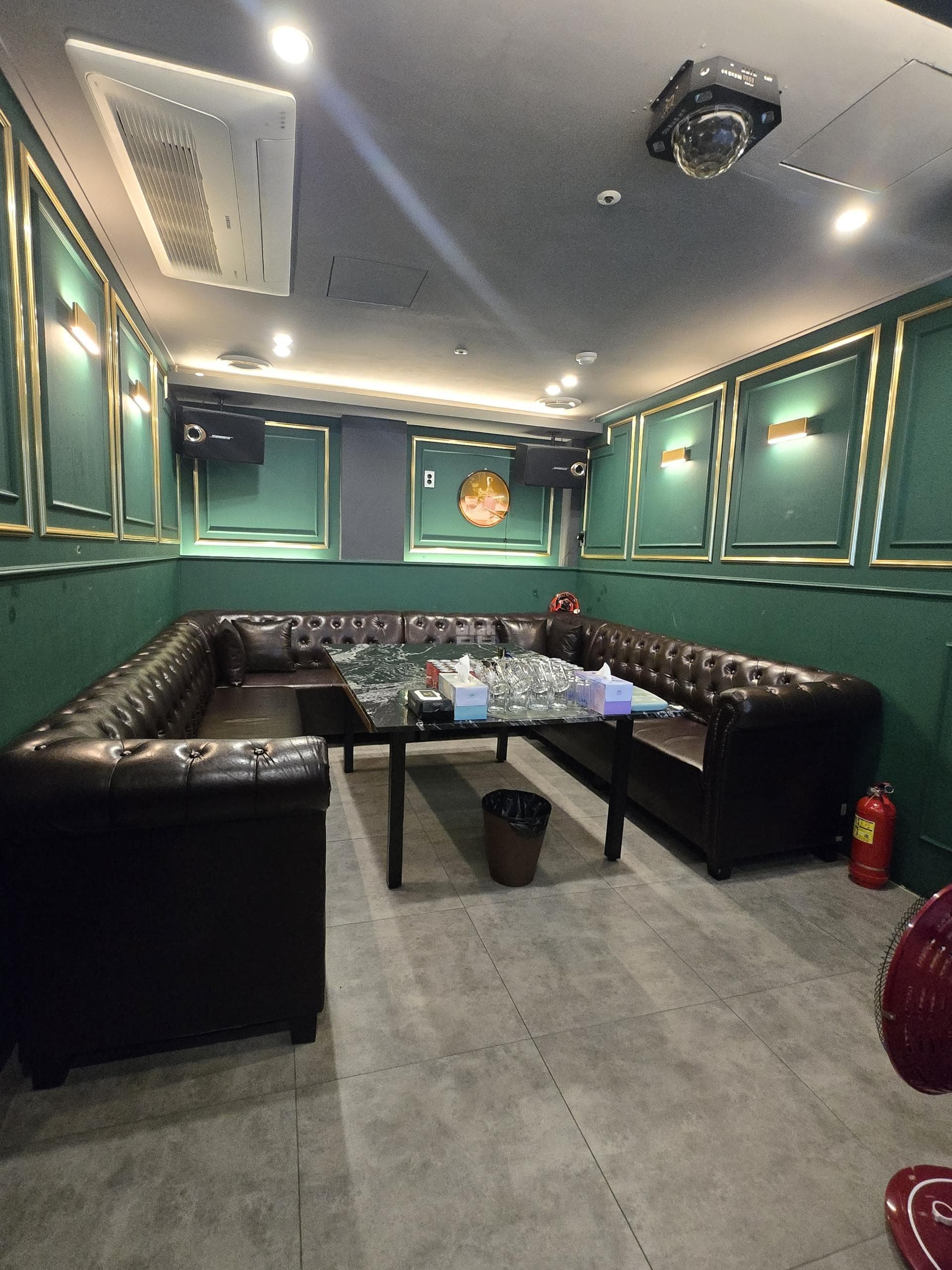서울 관악 신림동 상한가 노래빠 깨끗한 내부 및 시설 전경 (1)