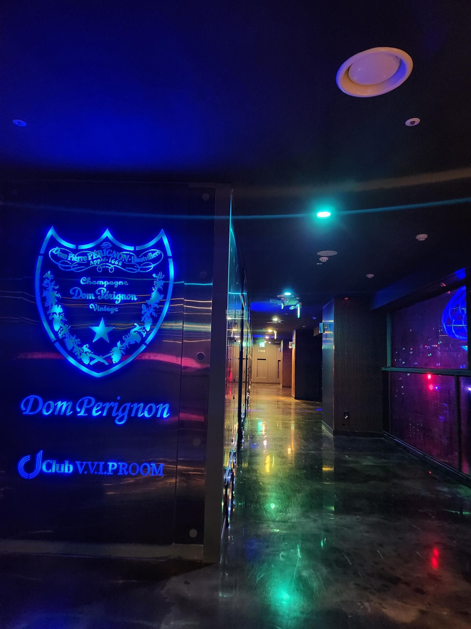 경기 고양 장항동 BOSS룸 7080라이브 김재헌 실장 대표 이미지