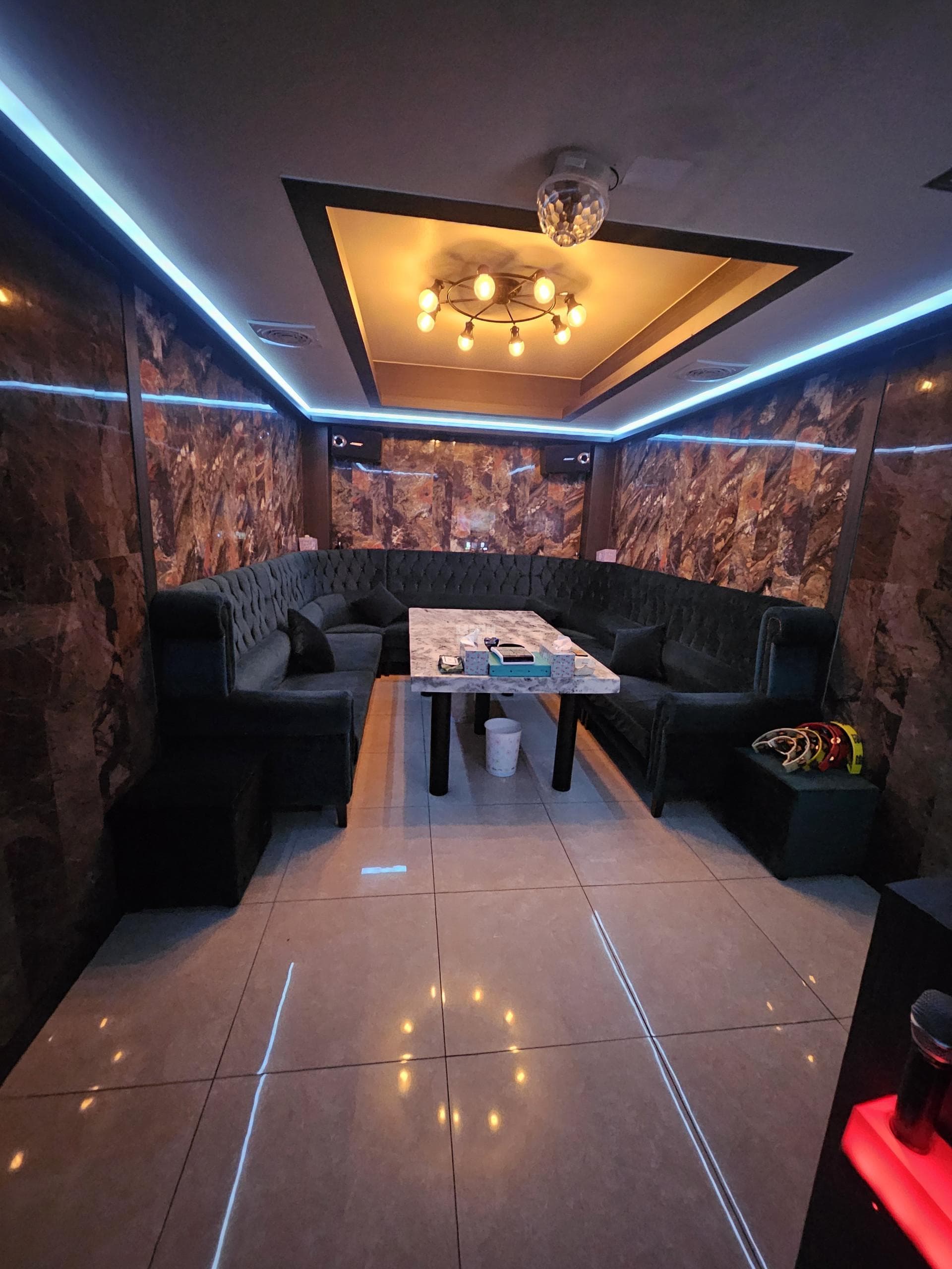 인천 남동 간석동 명동노래타운 깨끗한 내부 및 시설 전경 (2)