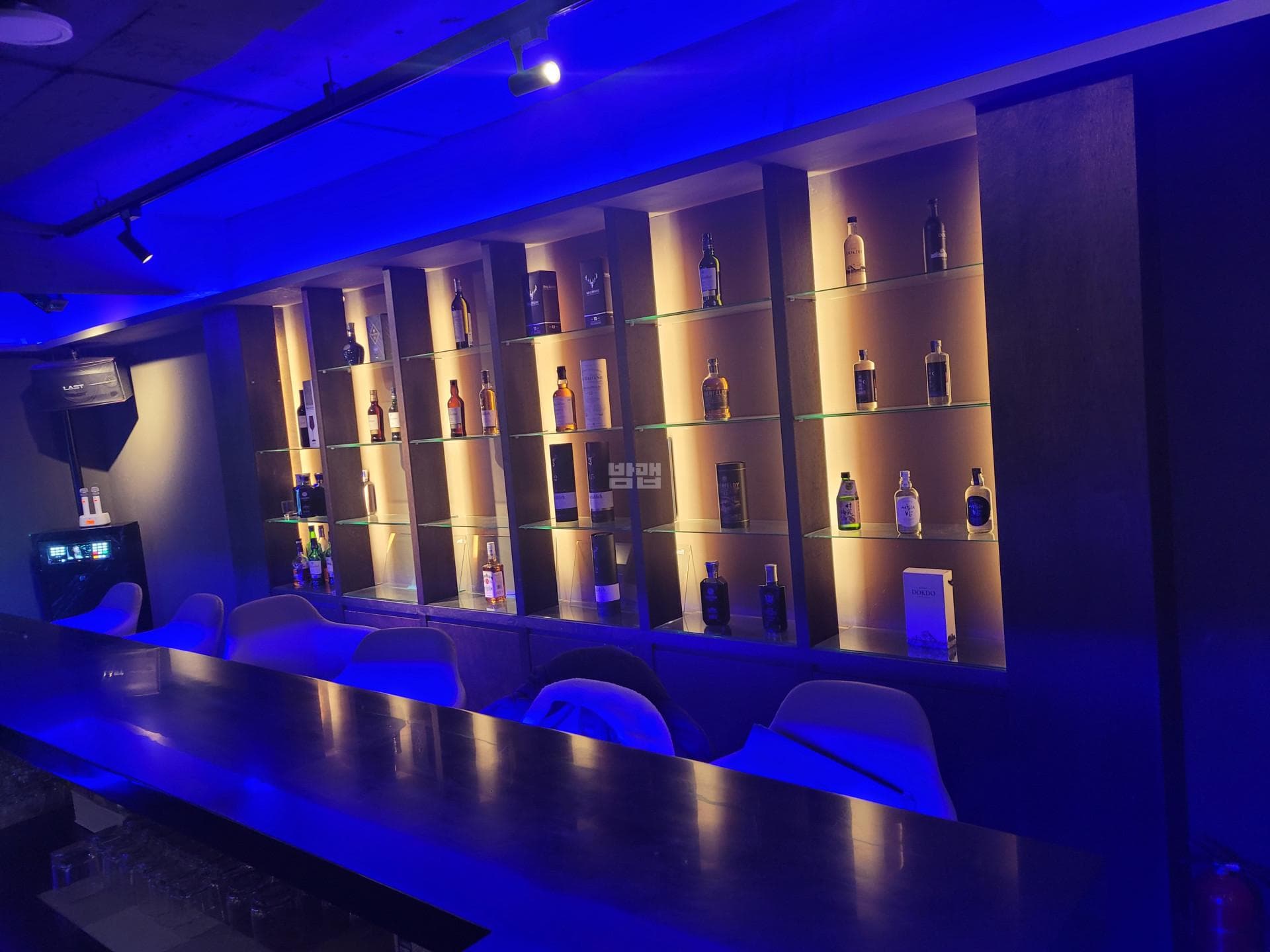 부산 남구 대연동 밤도깨비 깨끗한 내부 및 시설 전경 (2)