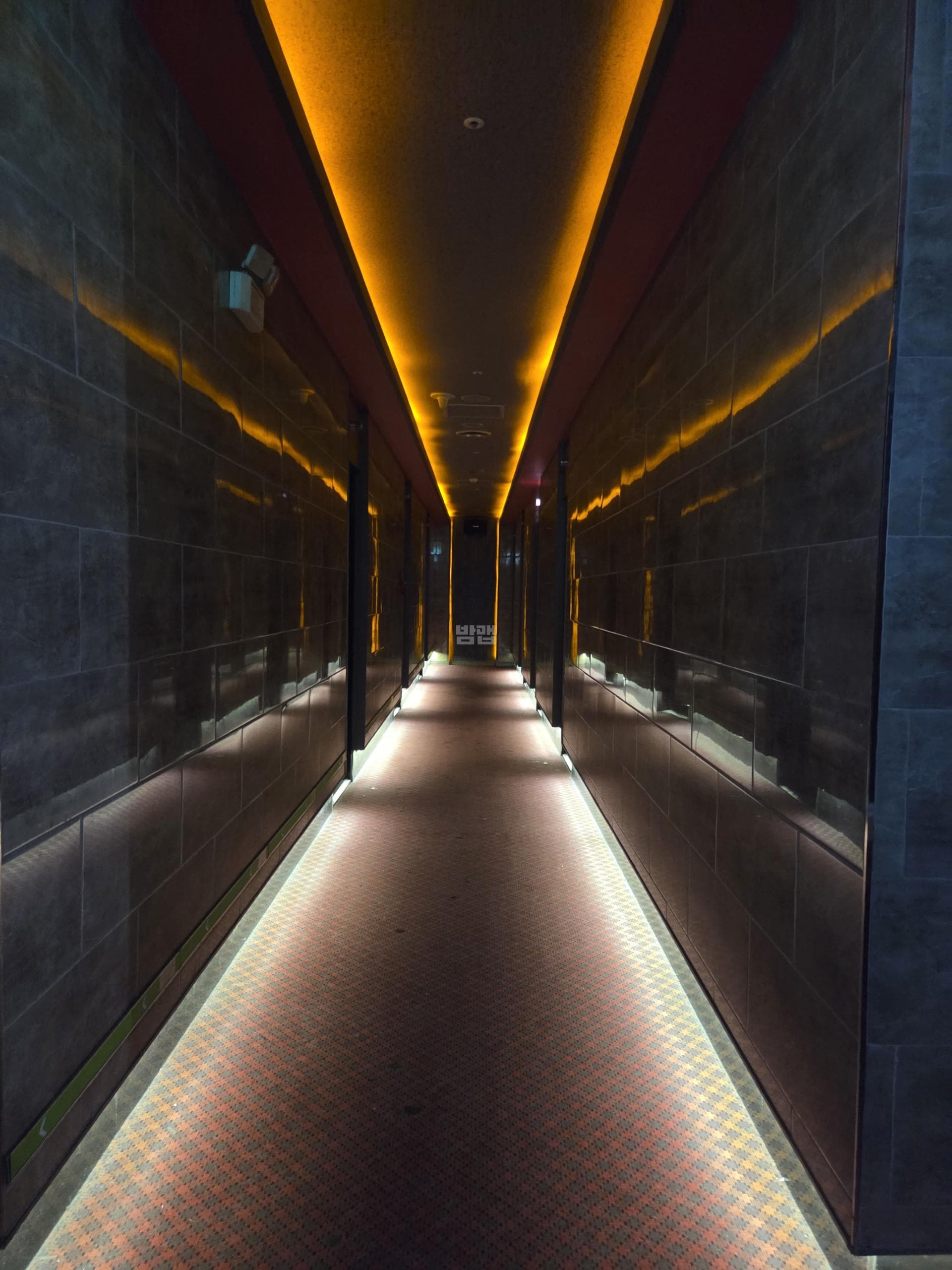 전북 완주 1동 퍼블릭 노래타운 깨끗한 내부 및 시설 전경 (1)