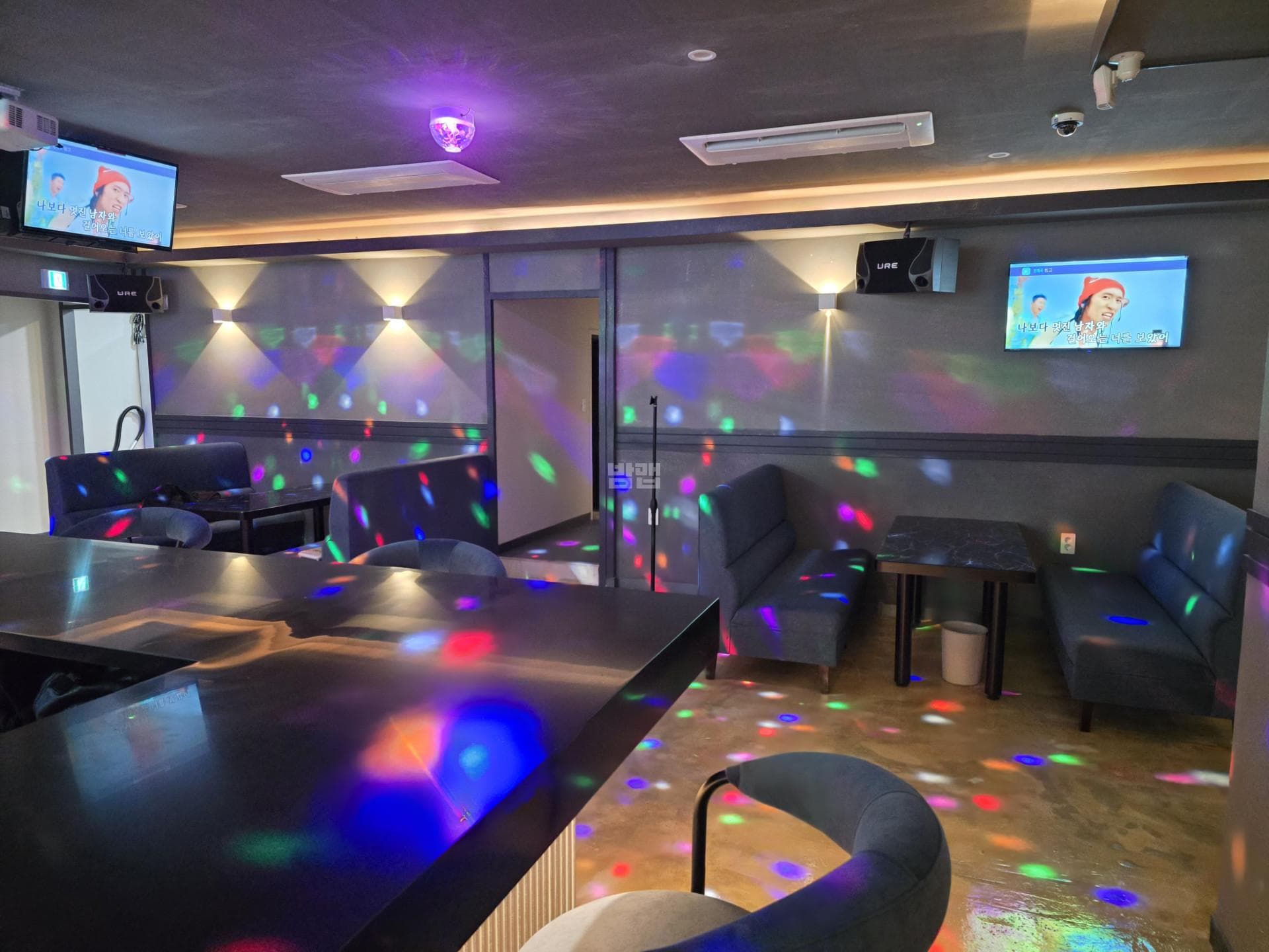 경남 김해 부원동 동경가라오케 깨끗한 내부 및 시설 전경 (5)
