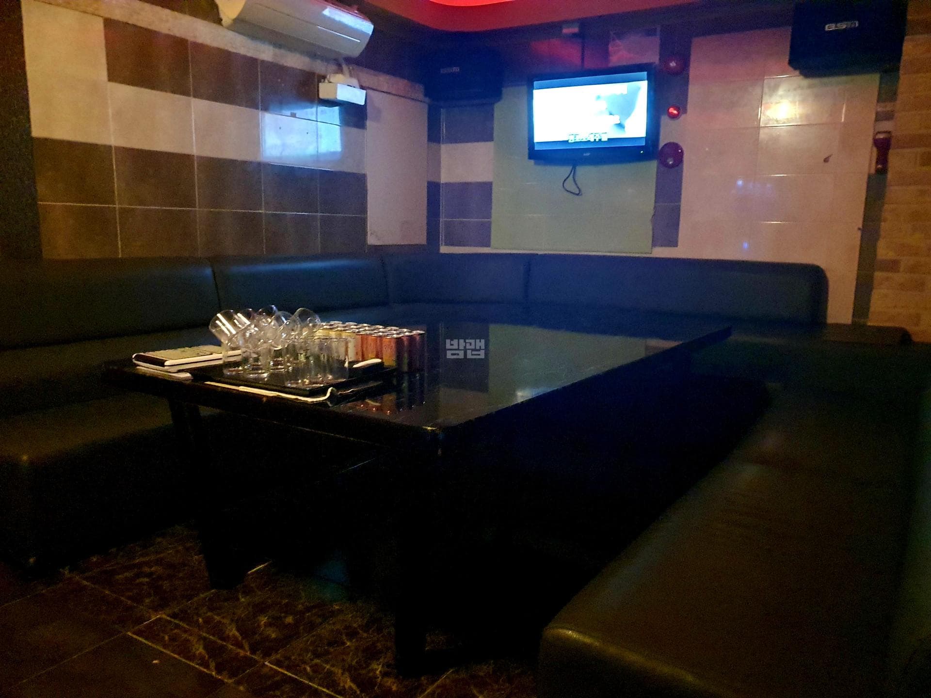 부산 부산진 부전동 퀸즈노래주점 깨끗한 내부 및 시설 전경 (1)