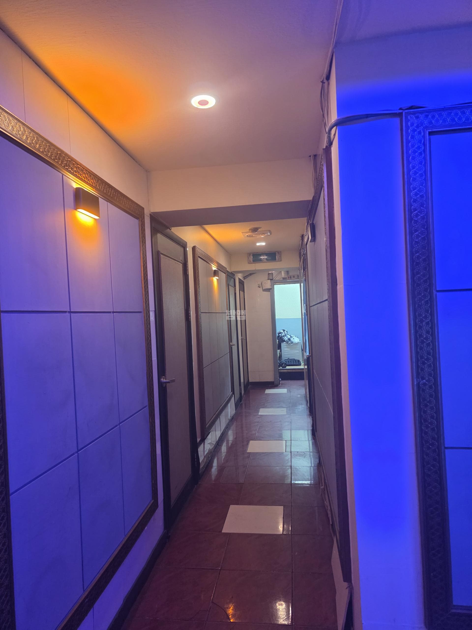 경기 이천 창전동 파라오술래방 정철호 실장 대표 이미지