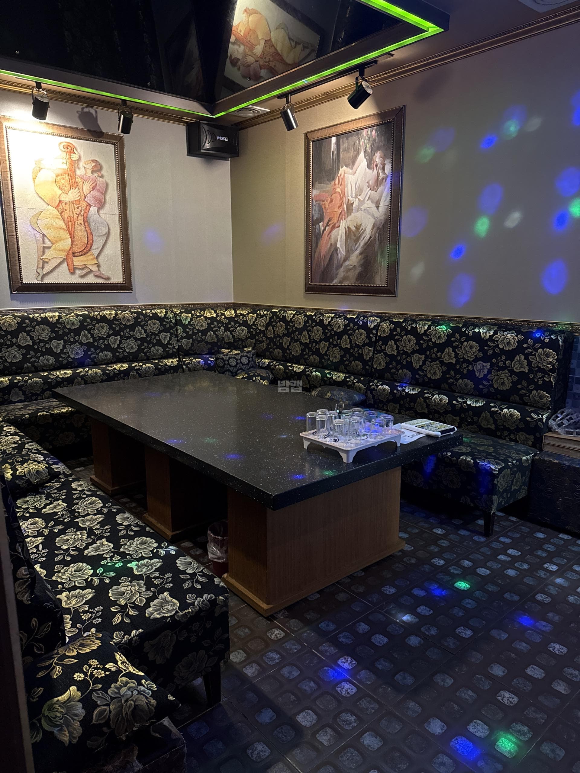 전북 전주 중화산동2가 뉴쑈부음악홀 (김○원 실장) 주대 및 메뉴 가격표 안내 (0)