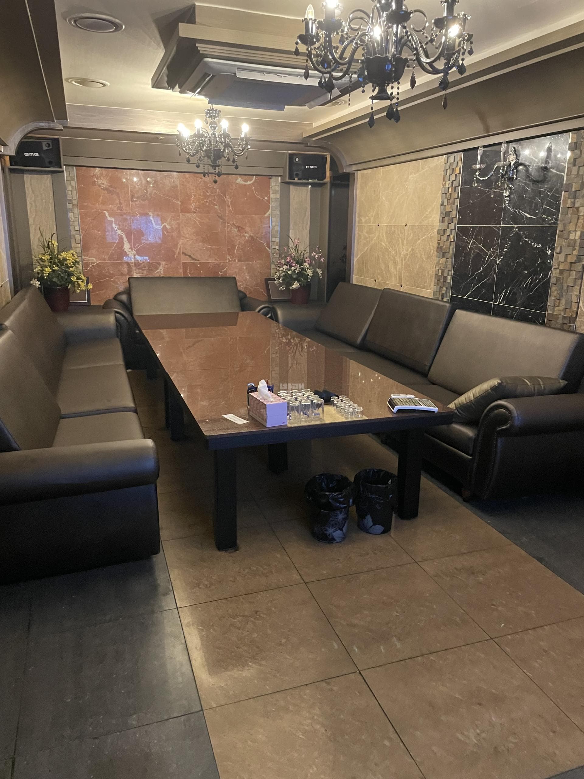 경기 화성 반송동 베트남노래빠3 깨끗한 내부 및 시설 전경 (2)