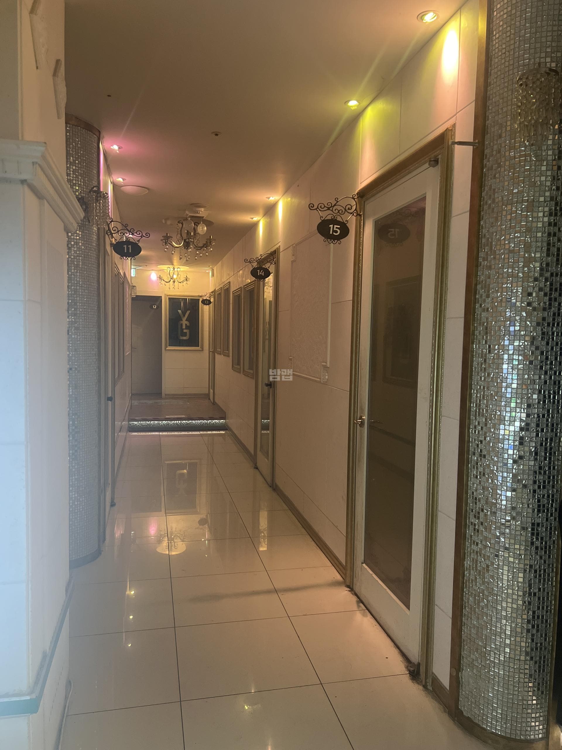 경기 평택 비전동 YG노래빠 깨끗한 내부 및 시설 전경 (2)