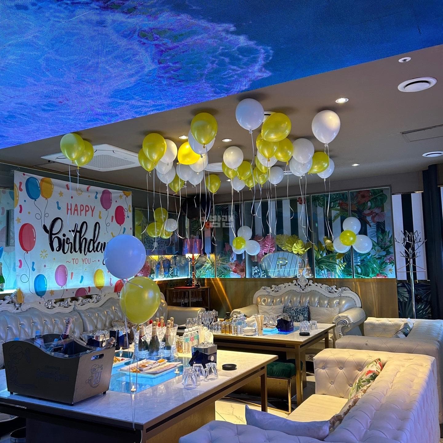 서울 강남 논현동 디저트 깨끗한 내부 및 시설 전경 (3)