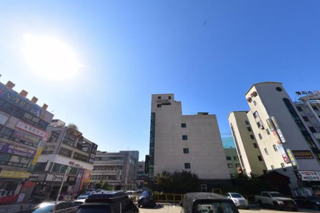 경기 시흥 정왕동 글로벌노래광장 (최○란 사장) 전경 이미지