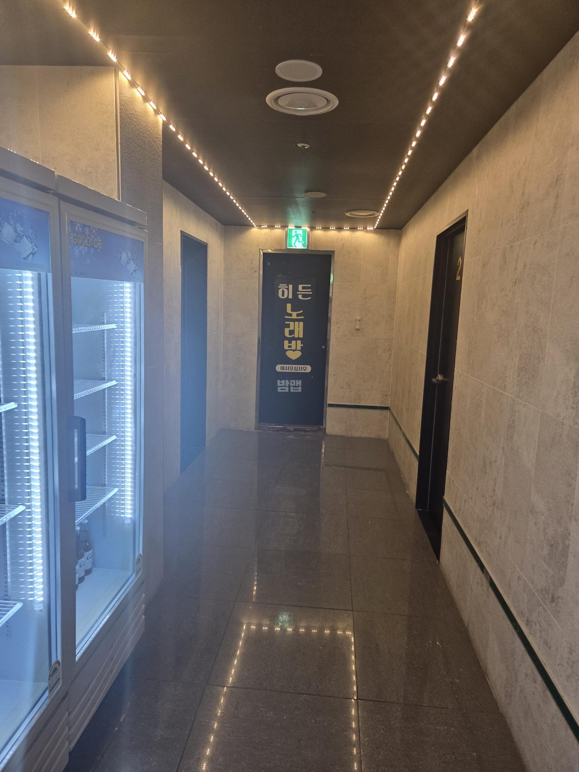 인천 미추홀 주안동 비타민 노래짱 깨끗한 내부 및 시설 전경 (1)