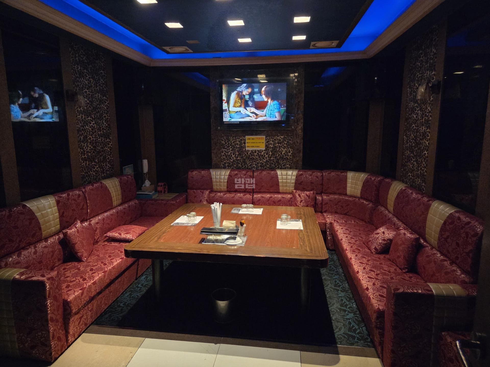 경기 성남 야탑동 퐁퐁나이트 깨끗한 내부 및 시설 전경 (1)