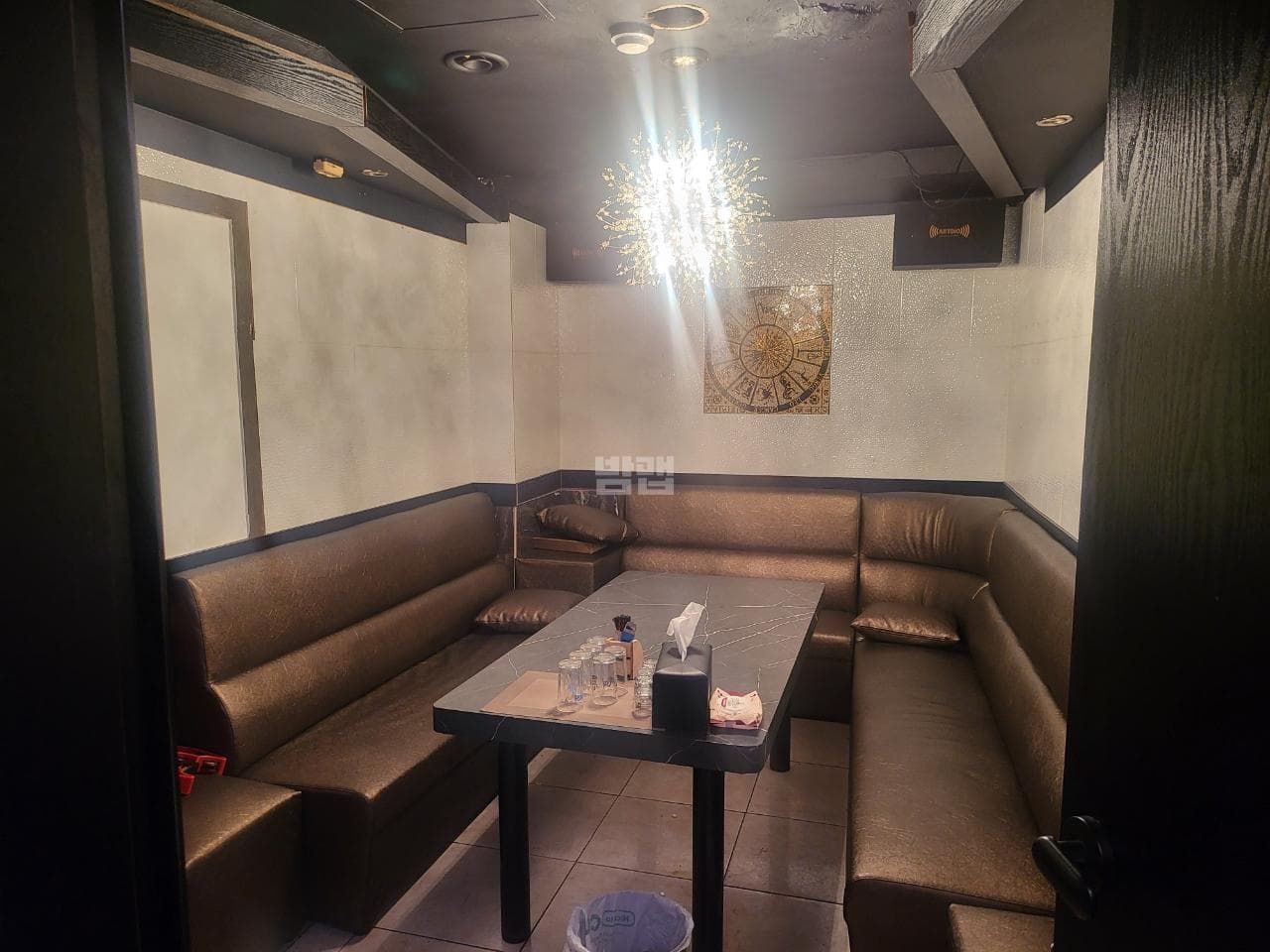 경기 부천 심곡동 퍼스트노래클럽 깨끗한 내부 및 시설 전경 (4)